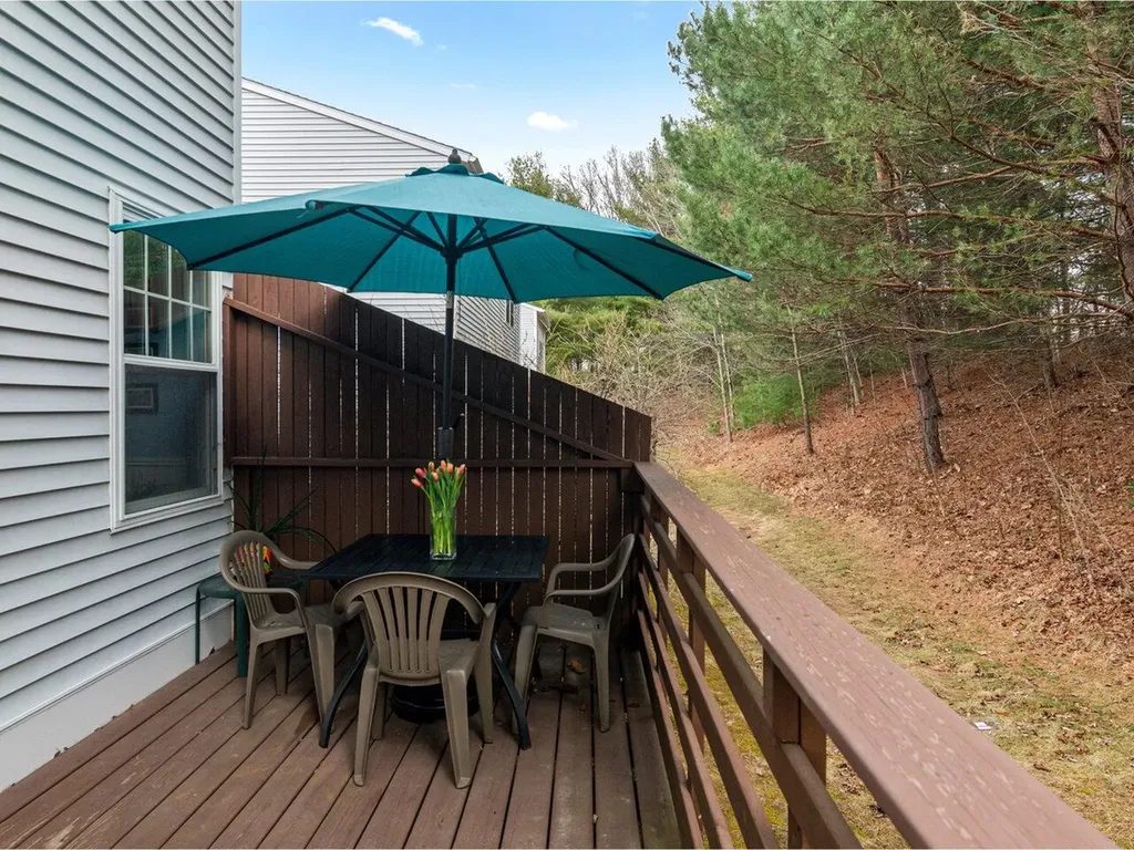 22 Robert Frost Circle Colchester VT 05446