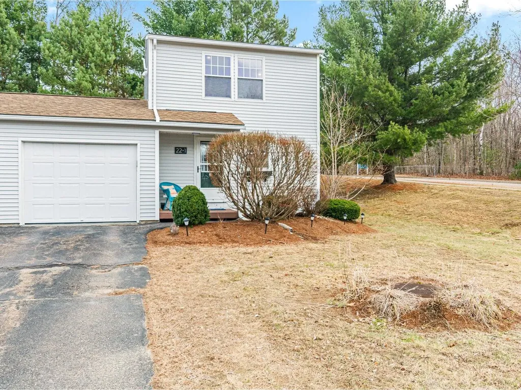22 Robert Frost Circle Colchester VT 05446