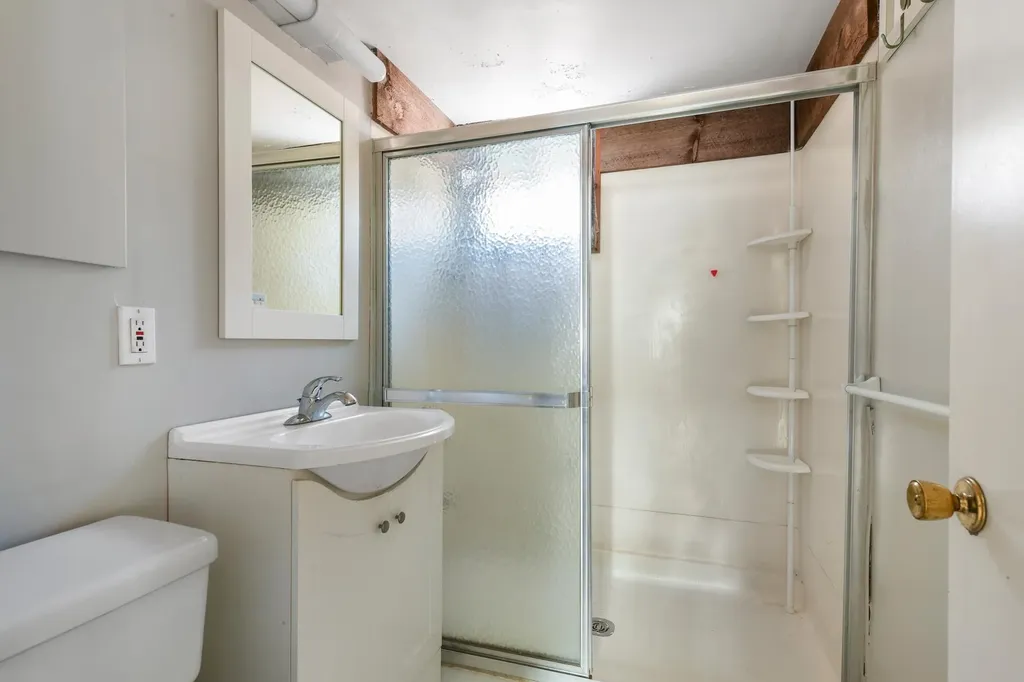 112 Greensward Drive Grantham NH 03753