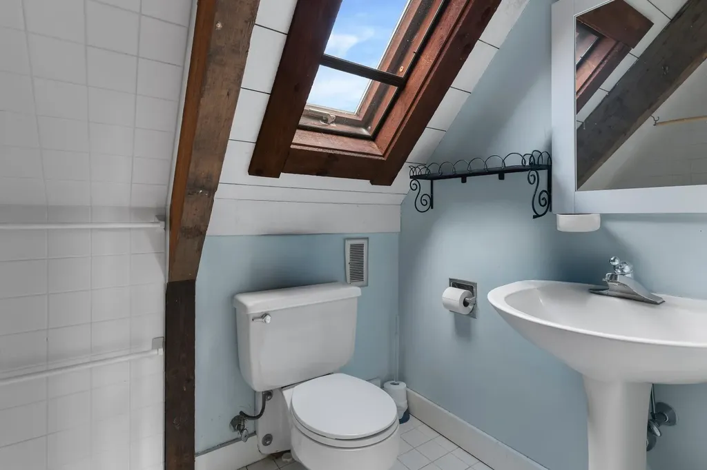 112 Greensward Drive Grantham NH 03753