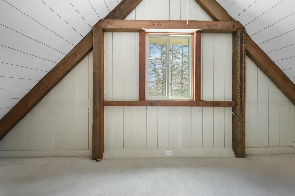 112 Greensward Drive Grantham NH 03753