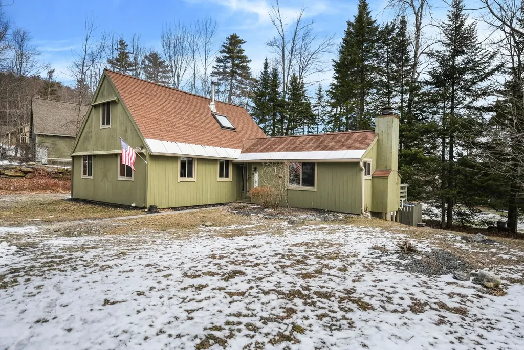 112 Greensward Drive Grantham NH 03753