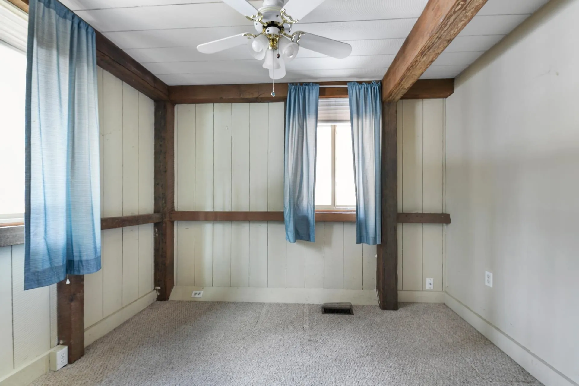 112 Greensward Drive Grantham NH 03753