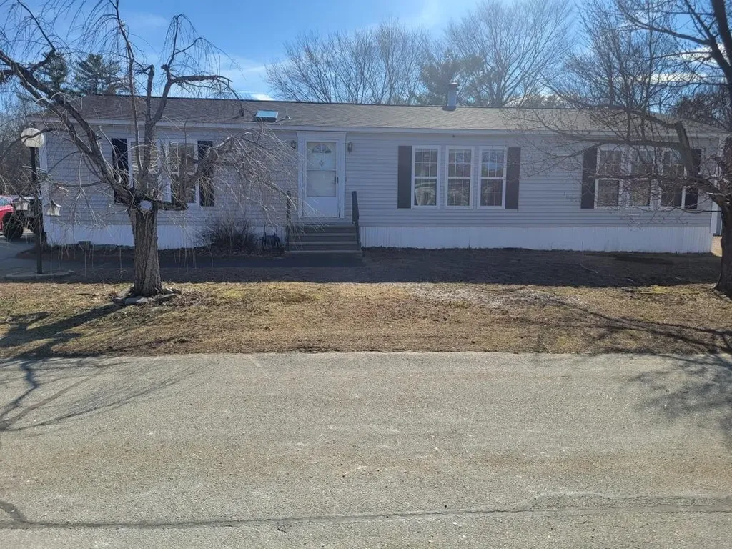 6 Falkland Lane Rochester NH 03867