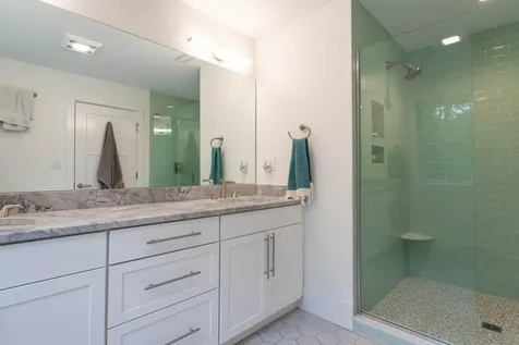 10 Mccarron Drive Hampton NH 03842