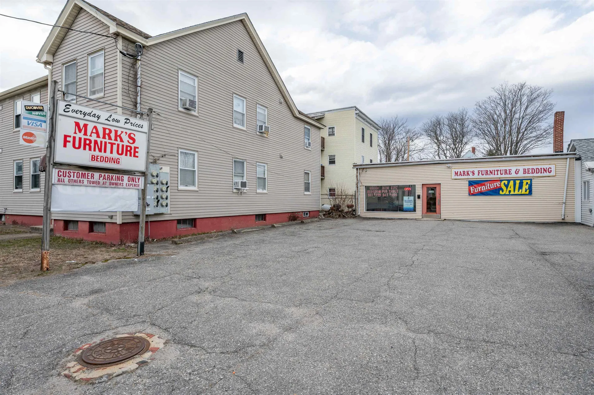 51 1/2 Kinsley Street Nashua NH 03062