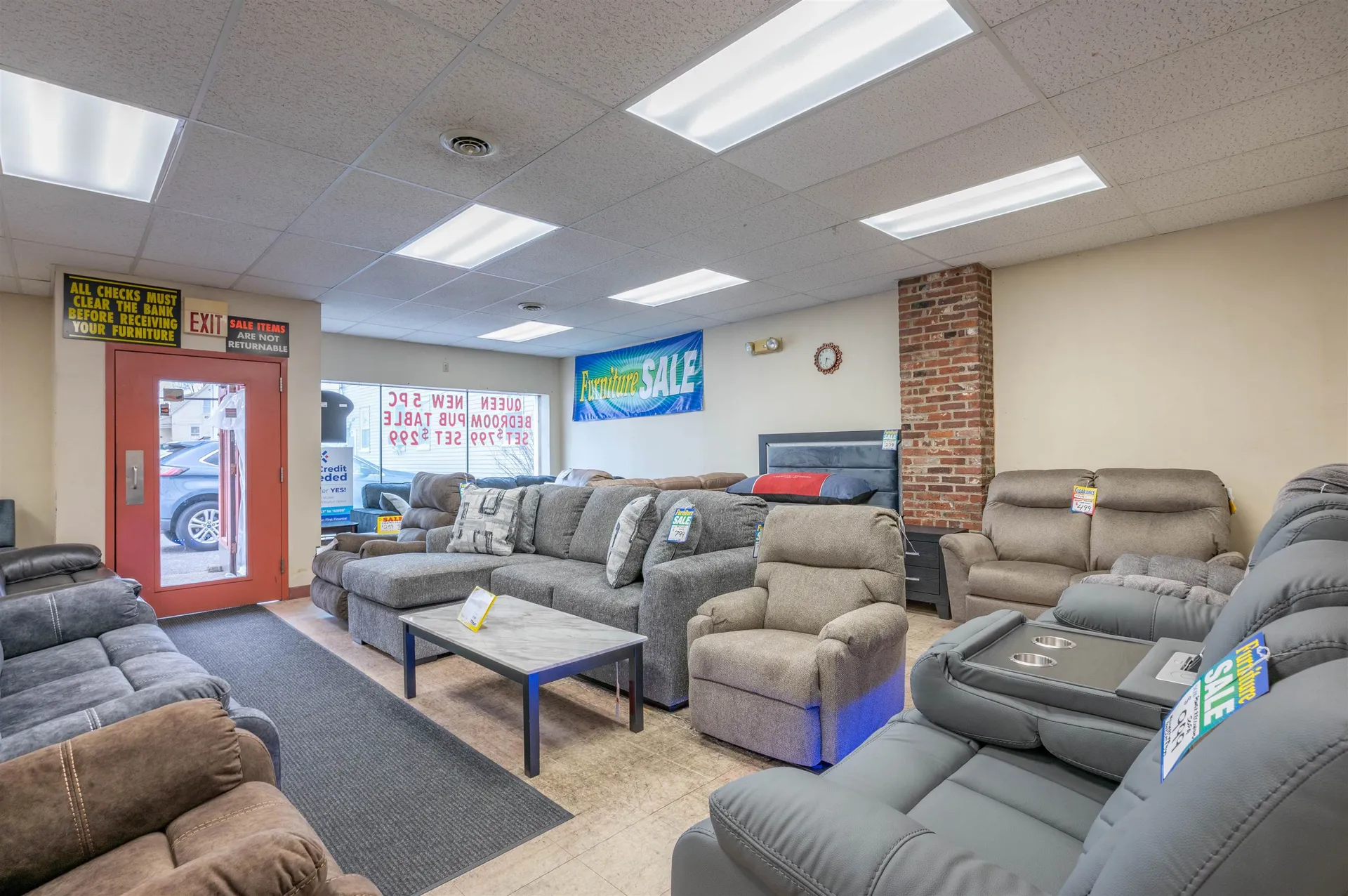 51 1/2 Kinsley Street Nashua NH 03062