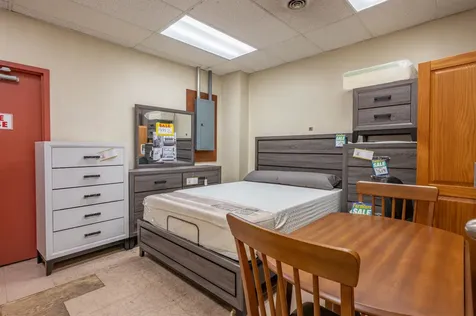 51 1/2 Kinsley Street Nashua NH 03062