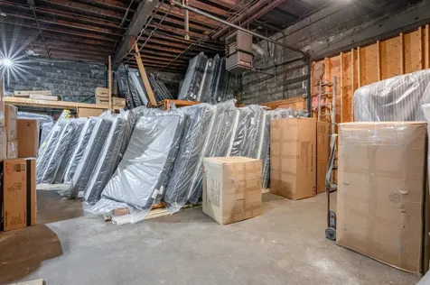 51 1/2 Kinsley Street Nashua NH 03062