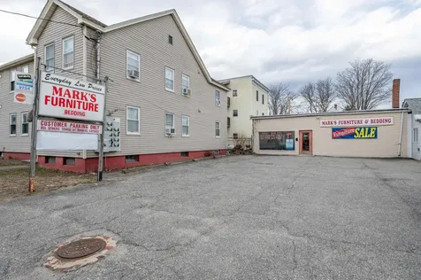 51 1/2 Kinsley Street Nashua NH 03062