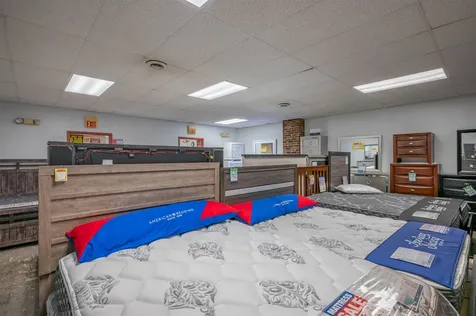 51 1/2 Kinsley Street Nashua NH 03062