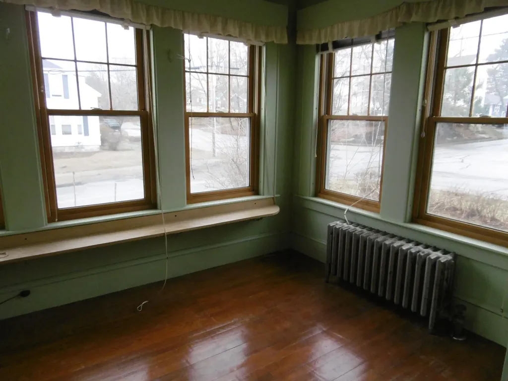 8 Harrington Avenue Manchester NH 03103
