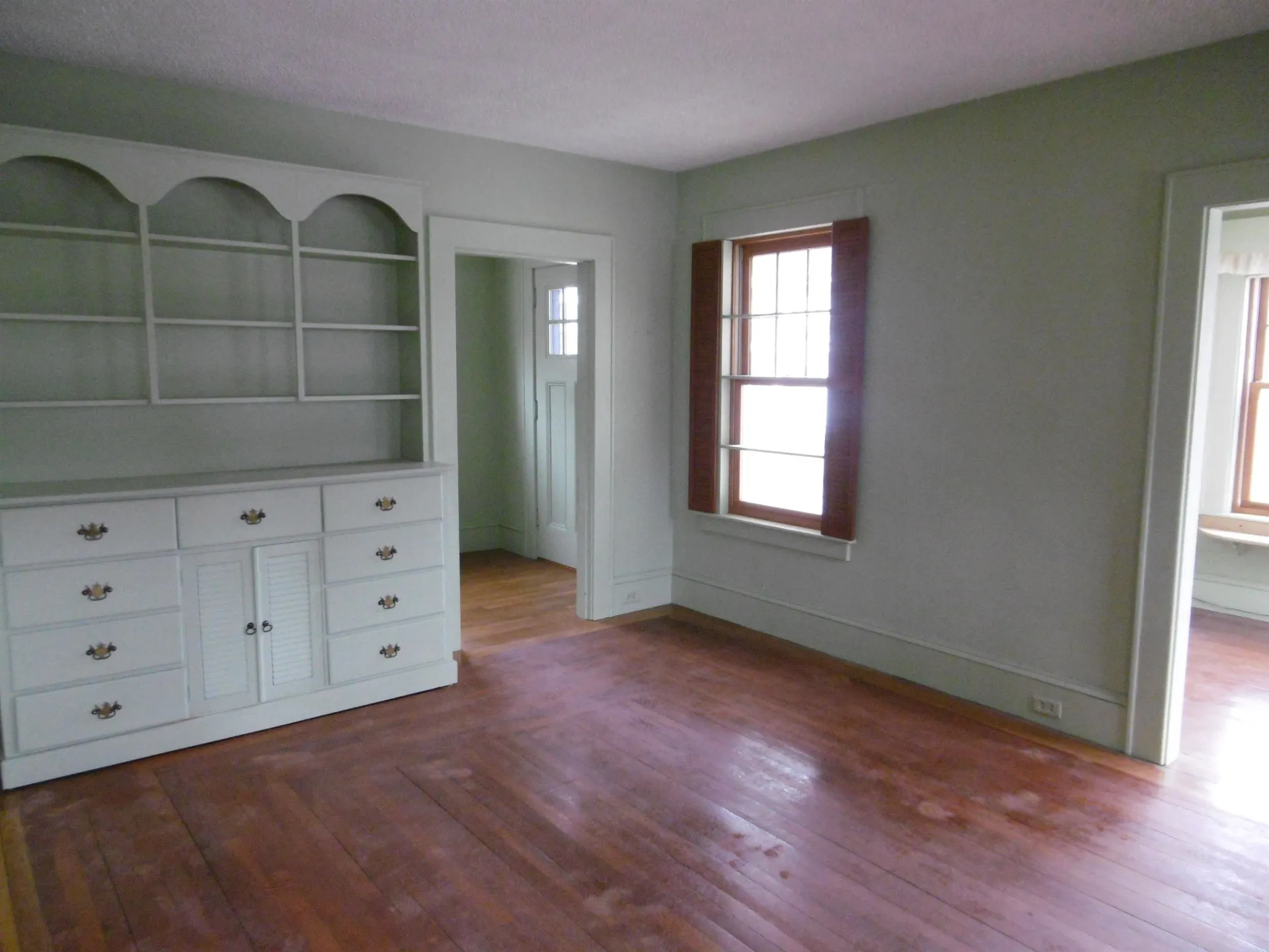 8 Harrington Avenue Manchester NH 03103