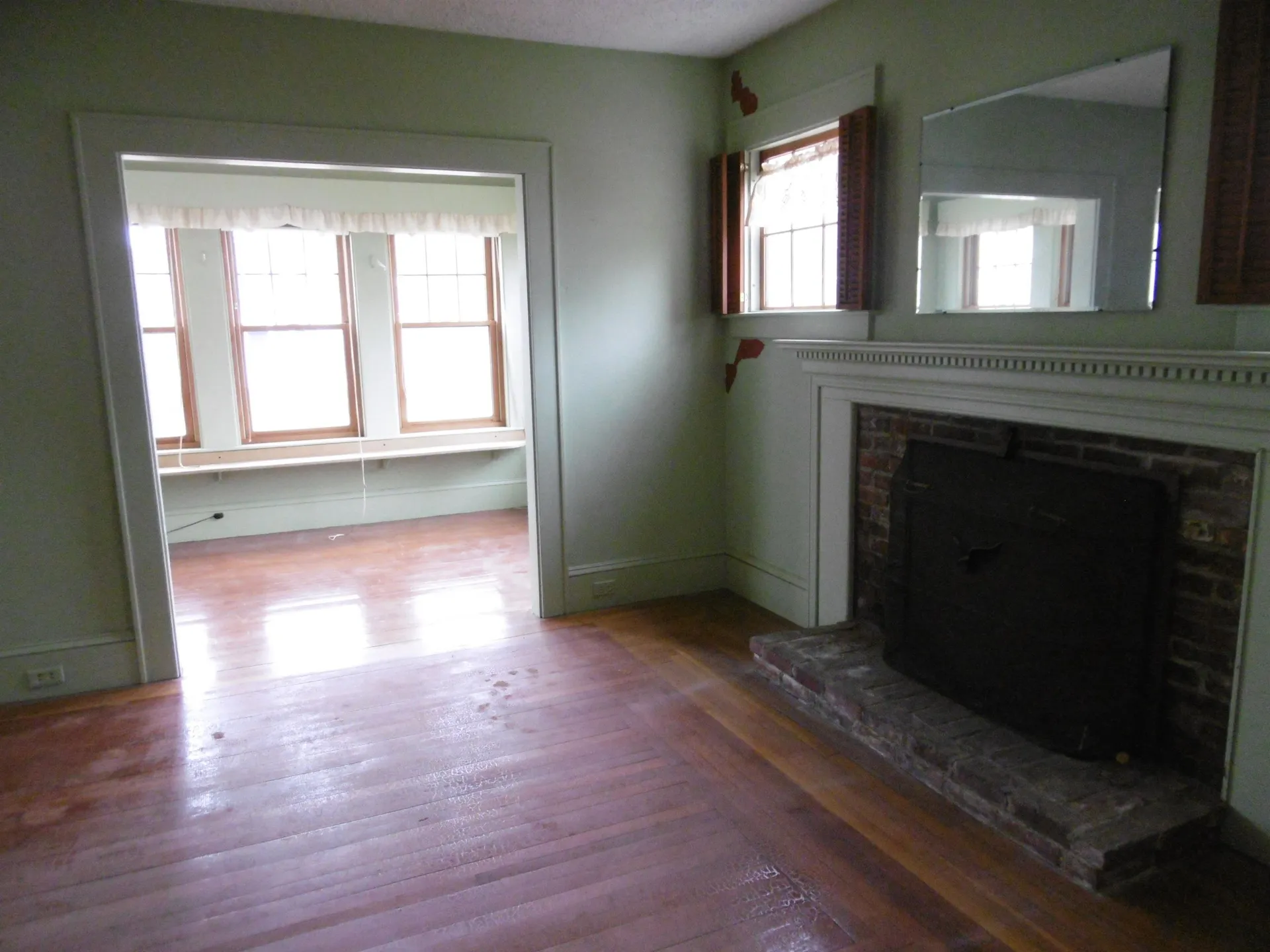 8 Harrington Avenue Manchester NH 03103