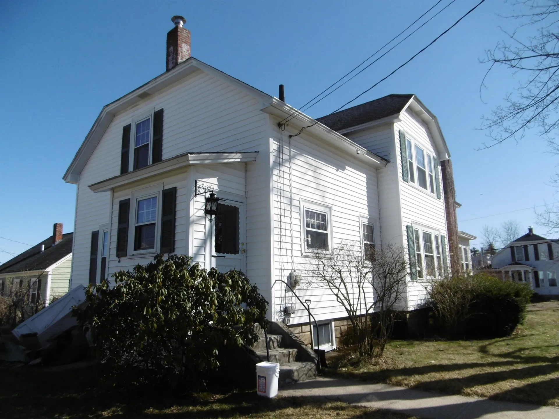 8 Harrington Avenue Manchester NH 03103