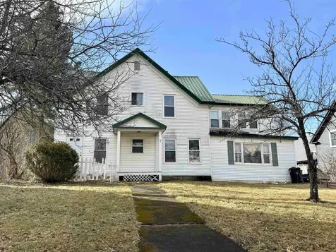 31 & 33 Colby Street Colebrook NH 03576