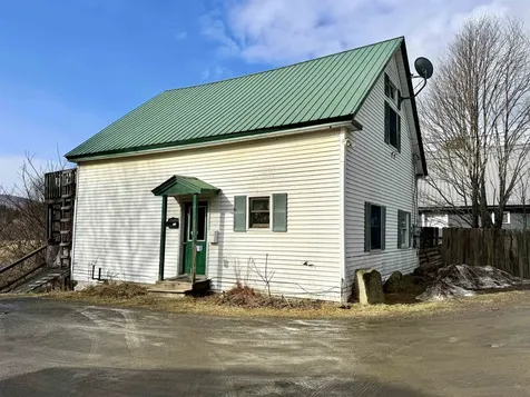 31 & 33 Colby Street Colebrook NH 03576