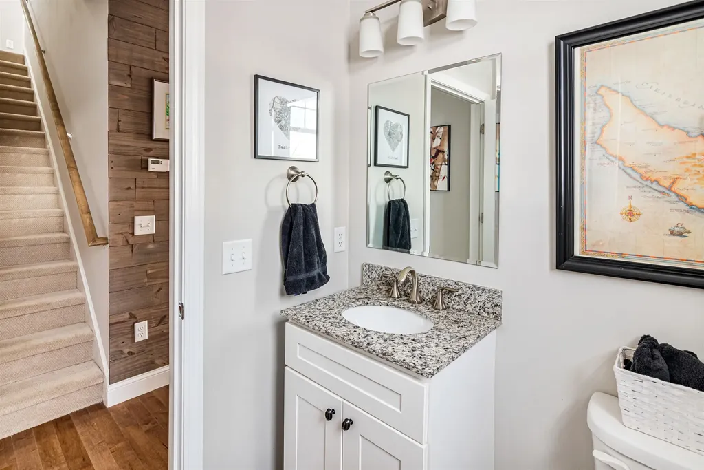 161 Sadie Lane South Burlington VT 05403