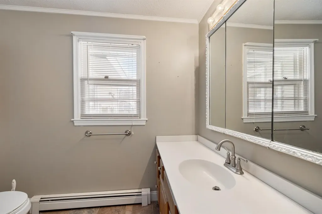 64 Snow Street Concord NH 03303