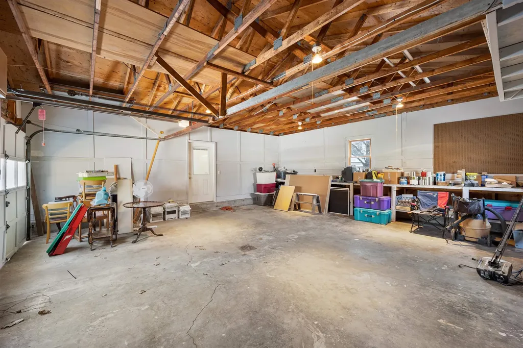 64 Snow Street Concord NH 03303