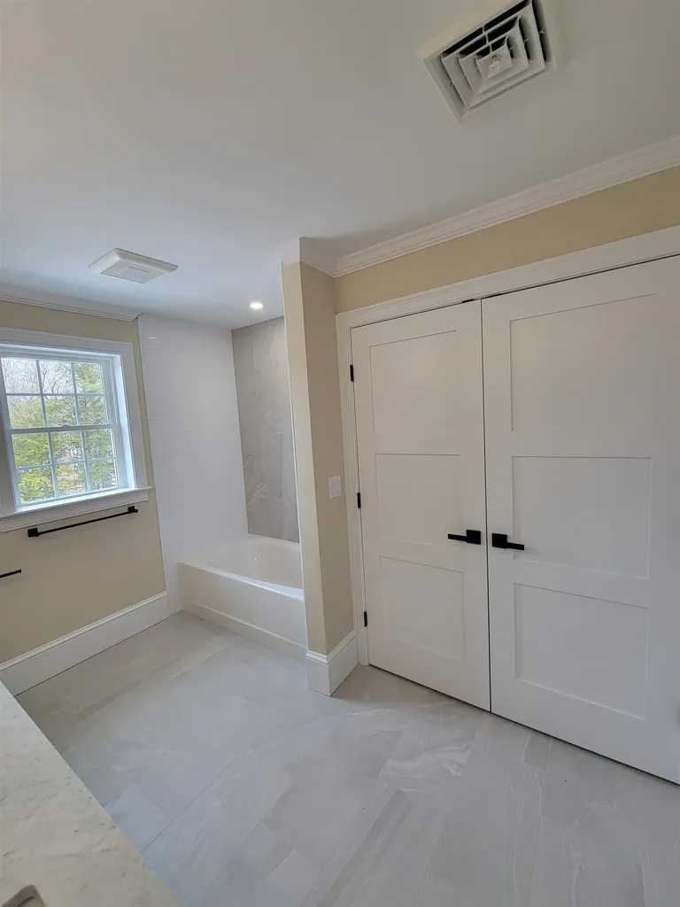 12 Zeland Drive Dover NH 03820