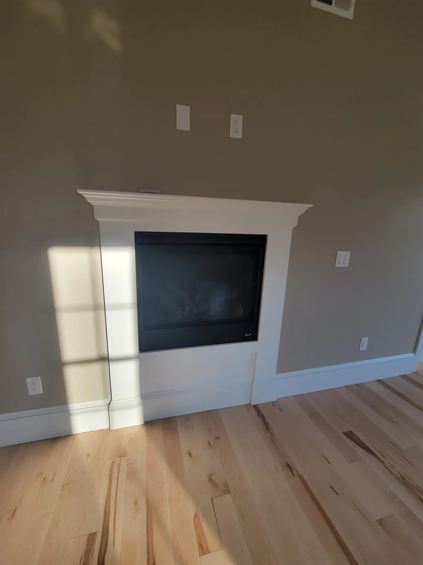 12 Zeland Drive Dover NH 03820