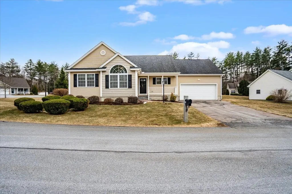 10 Marions Way Bow NH 03304