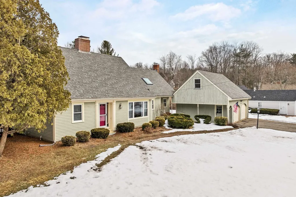 331 Shore Drive Laconia NH 03246