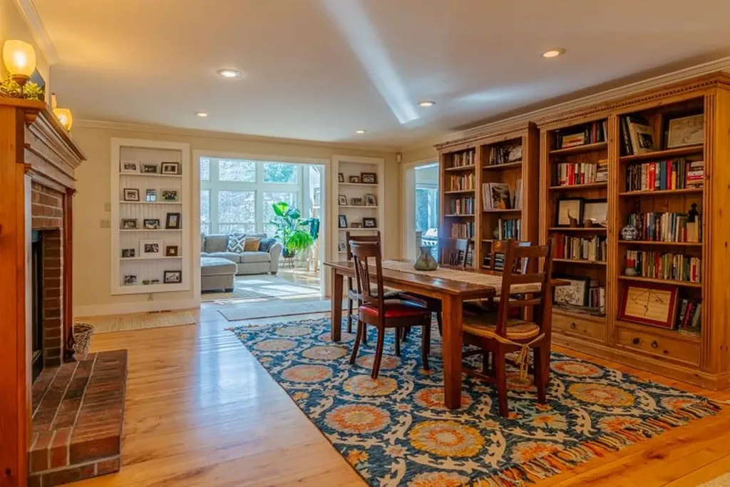 255 Mending Walls Road Manchester VT 05255