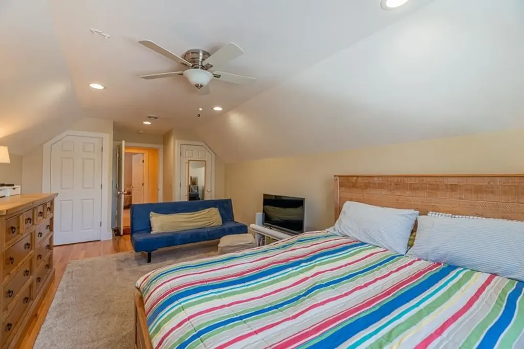 255 Mending Walls Road Manchester VT 05255