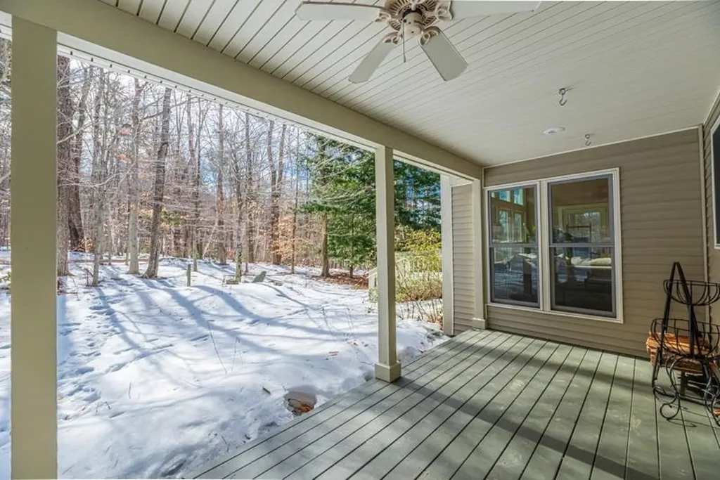 255 Mending Walls Road Manchester VT 05255