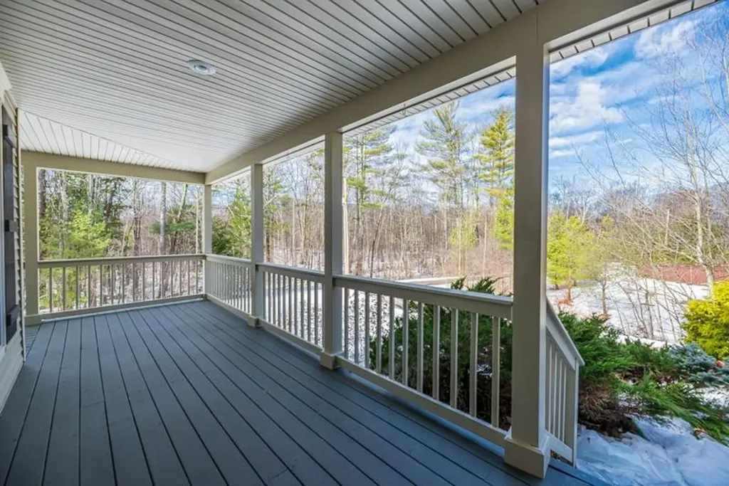 255 Mending Walls Road Manchester VT 05255