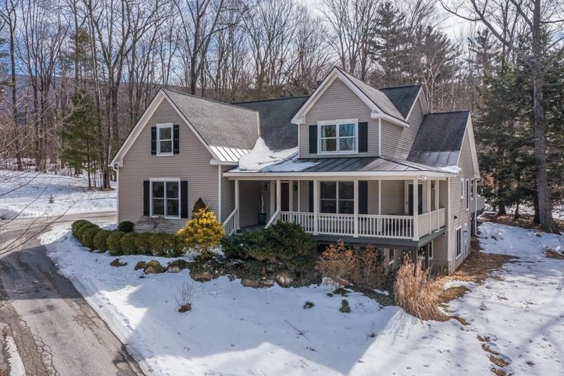 255 Mending Walls Road Manchester VT 05255