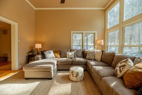 255 Mending Walls Road Manchester VT 05255