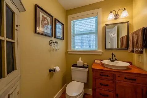 255 Mending Walls Road Manchester VT 05255