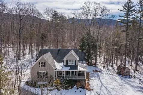 255 Mending Walls Road Manchester VT 05255