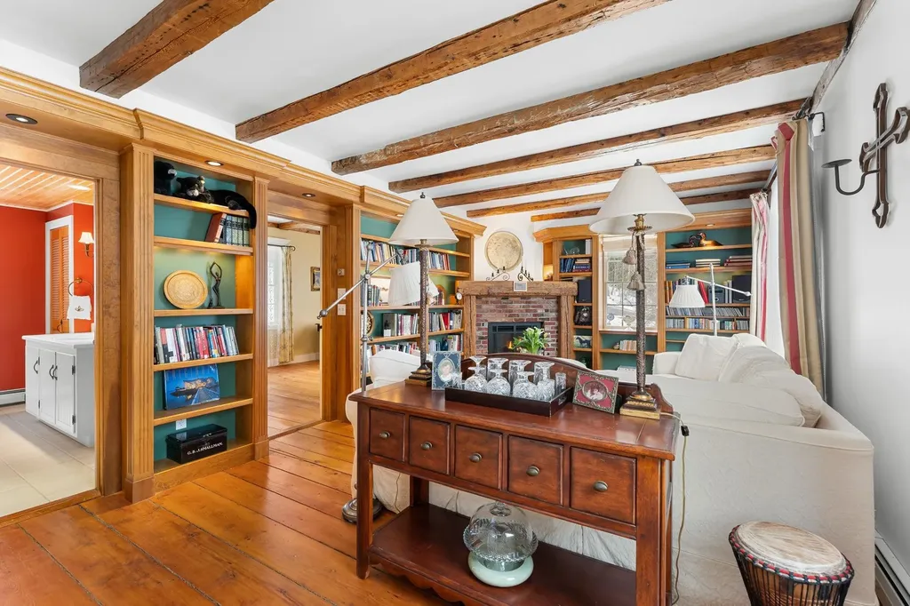 2613 Route 25a Orford NH 03777