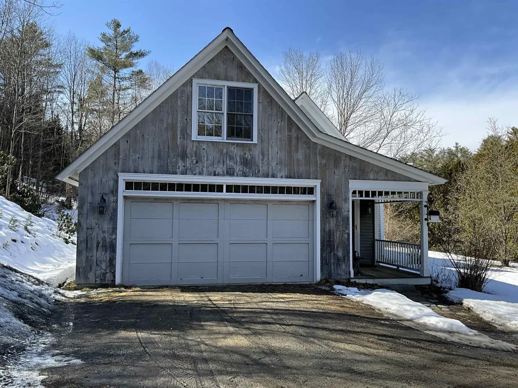 2613 Route 25a Orford NH 03777