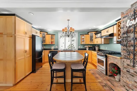 2613 Route 25a Orford NH 03777