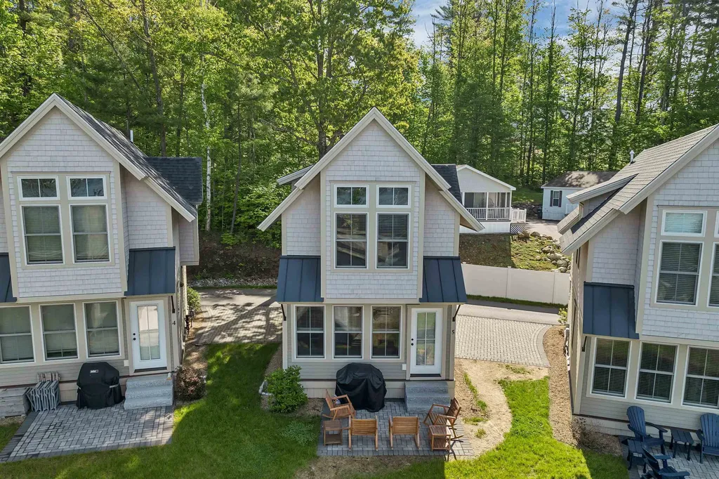 109 Weirs Boulevard Laconia NH 03246