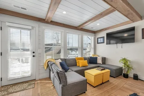 109 Weirs Boulevard Laconia NH 03246