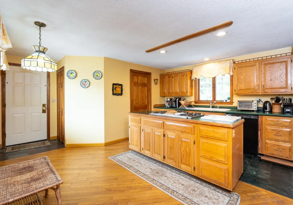 39 Birch Glen Drive Bennington NH 03442