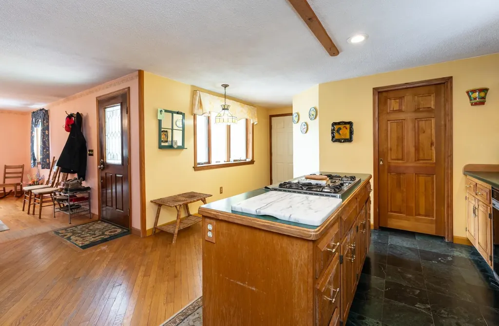 39 Birch Glen Drive Bennington NH 03442