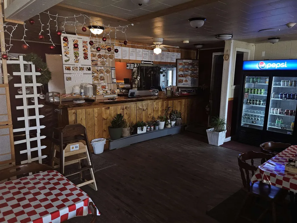 16 N Main Street Lisbon NH 03585