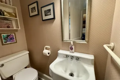 4 Hapgood Street Rockingham VT 05101
