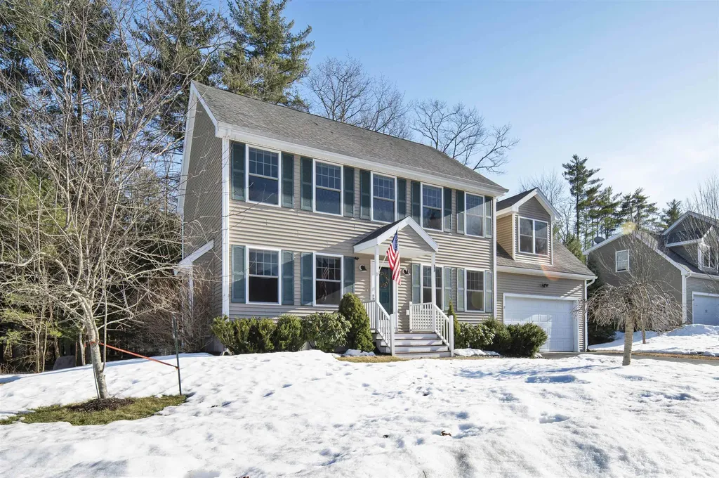 21 Jay Way Rochester NH 03868