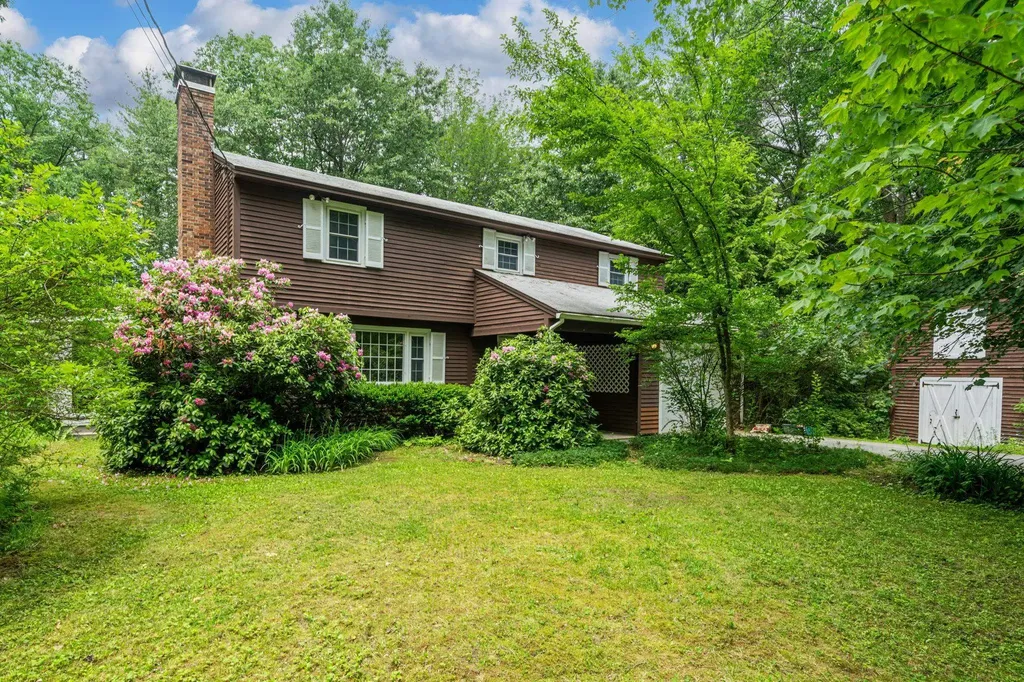 8 Pine Acres Road Amherst NH 03031