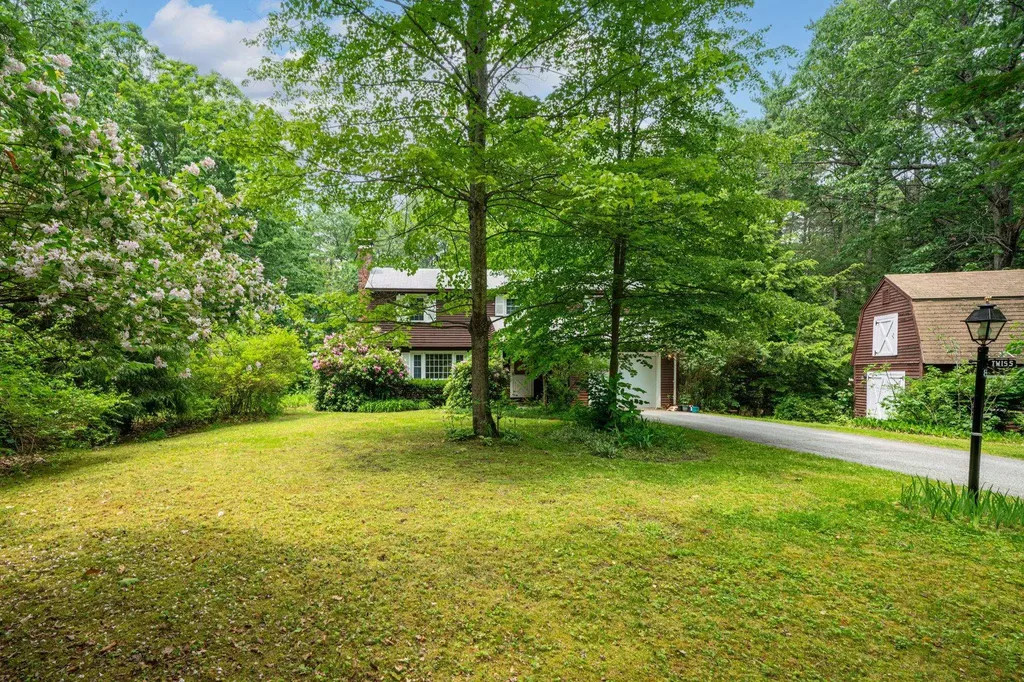 8 Pine Acres Road Amherst NH 03031