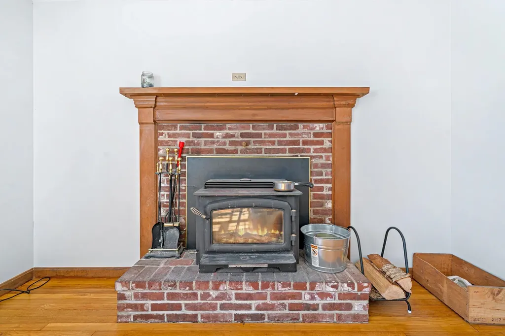 8 Pine Acres Road Amherst NH 03031