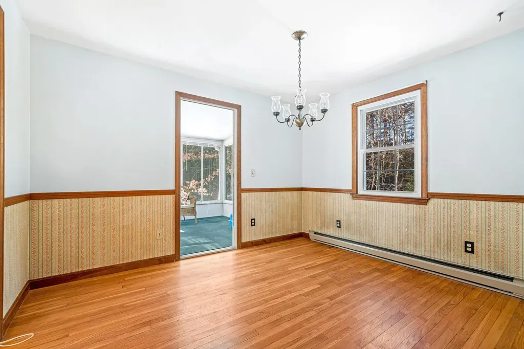 8 Pine Acres Road Amherst NH 03031